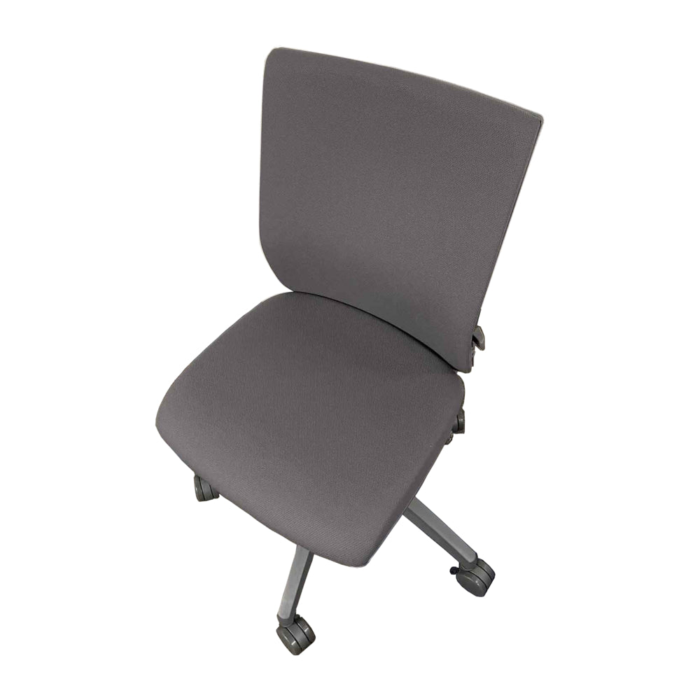 キャスター付き グレー オフィスチェア