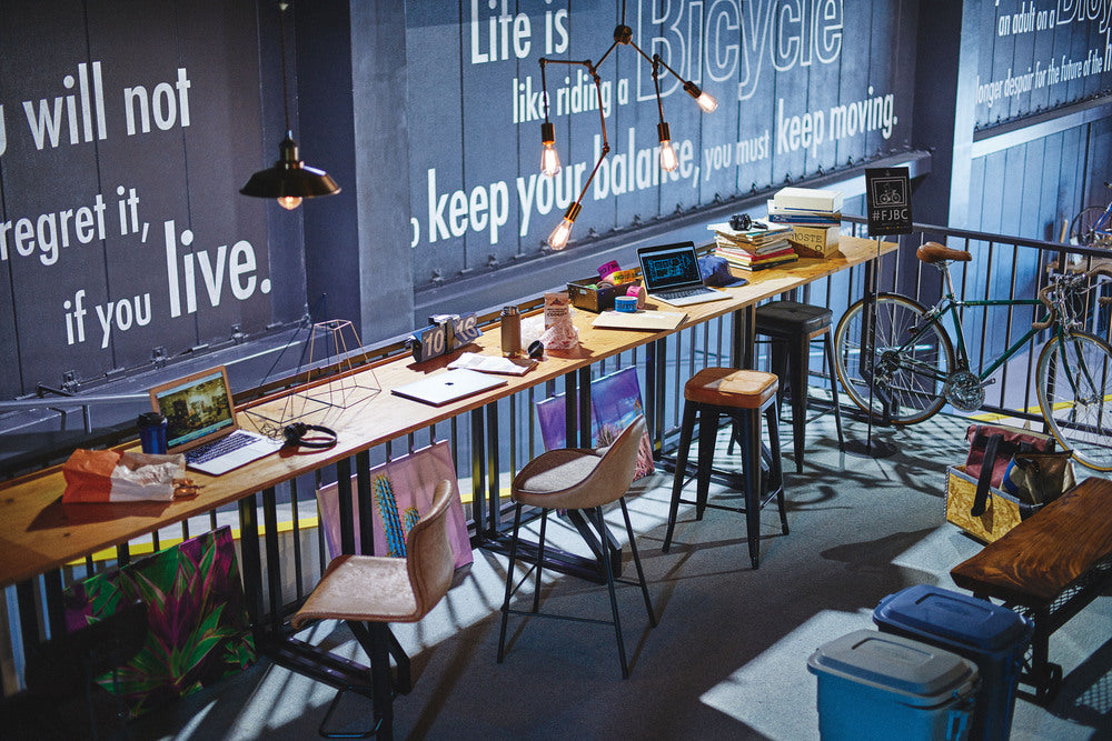 スツール スタッキング 1脚 ソフトレザー ダイニングチェア 背もたれなし 積み重ね 椅子 来客用 予備椅子【az-pc251】