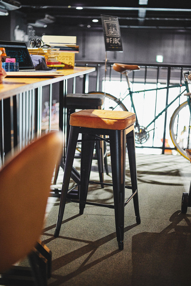 スツール スタッキング 1脚 ソフトレザー ダイニングチェア 背もたれなし 積み重ね 椅子 来客用 予備椅子【az-pc251】