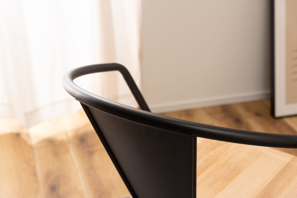 スチール ブラック 背もたれ 快適 リラックス