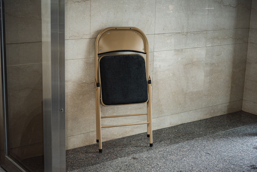 フォールディングチェア 折りたたみ式 4点セット 椅子 背もたれ付き ヴィンテージ デスクチェア ベロア調 チェア【az-pc33】