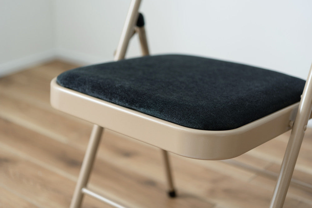 フォールディングチェア 折りたたみ式 4点セット 椅子 背もたれ付き ヴィンテージ デスクチェア ベロア調 チェア【az-pc33】