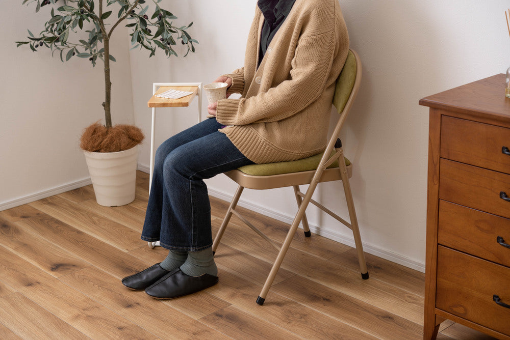 フォールディングチェア 折りたたみ式 4点セット 椅子 背もたれ付き ヴィンテージ デスクチェア ベロア調 チェア【az-pc33】