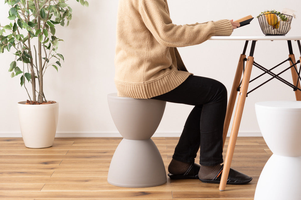 スツール 砂時計 丸椅子 4脚セット シンプル 玄関椅子 腰掛 ダイニングチェア【az-pc680】