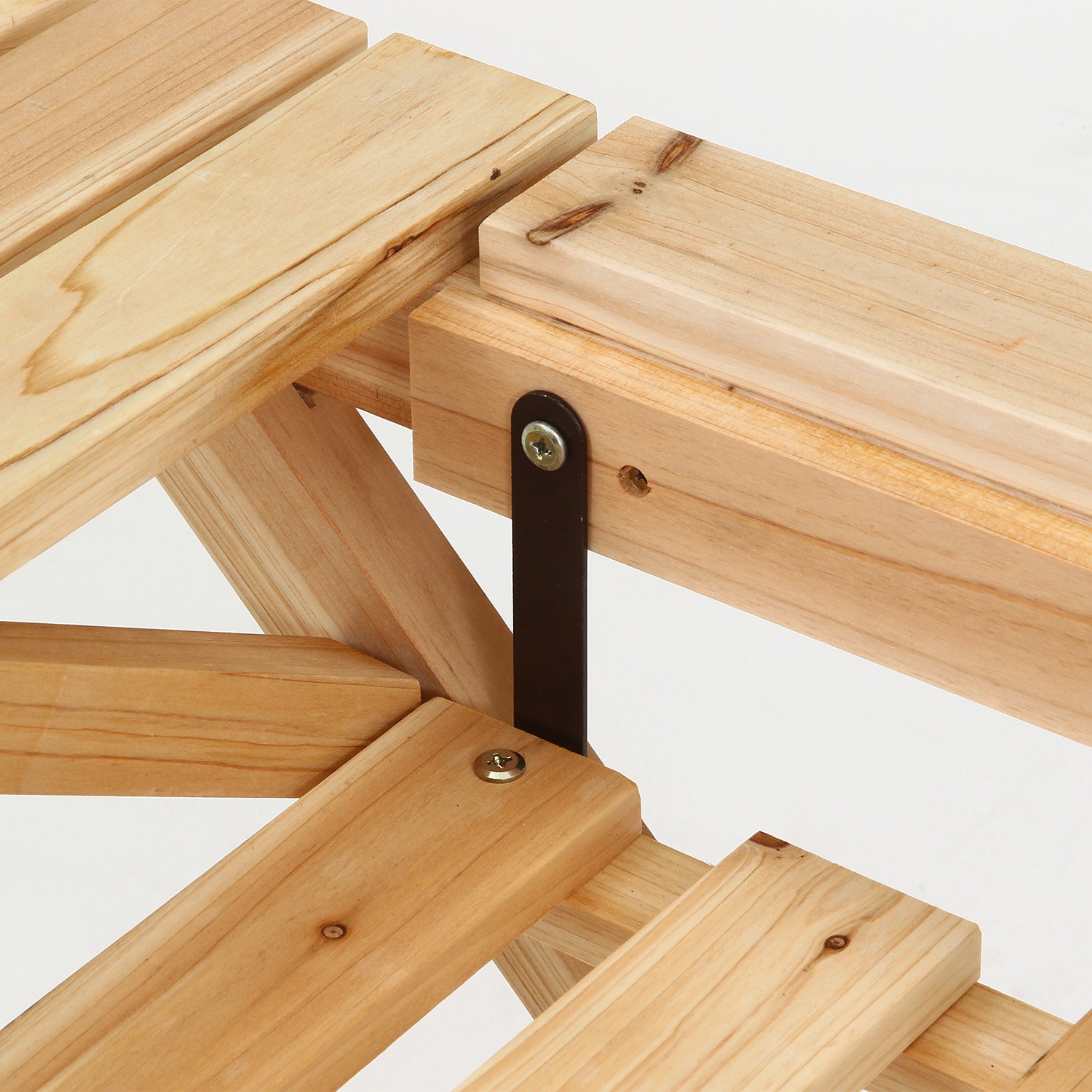 ベランダやテラスに馴染むシンプルデザイン