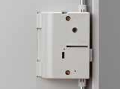 錠の裏 3方向ロック式