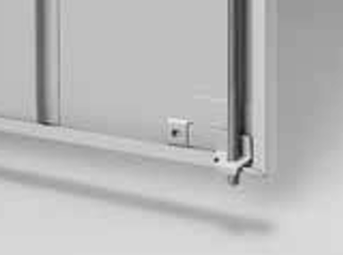 カンヌキ下部 右扉内側下部