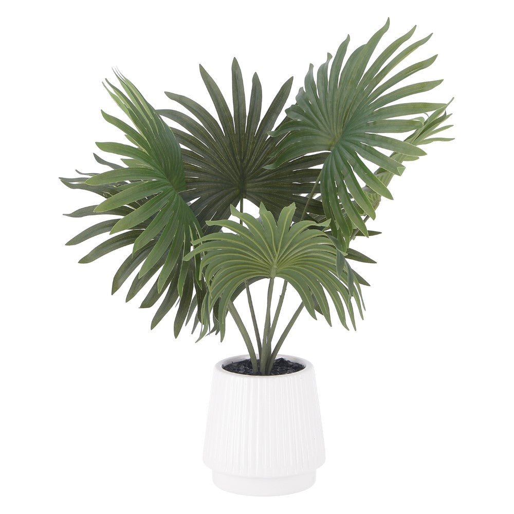 緑のアクセント 観葉インテリア 模様替え便利