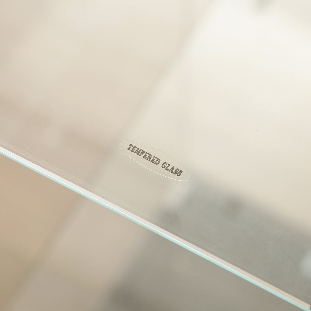 フィギュア 強化ガラス 仕様