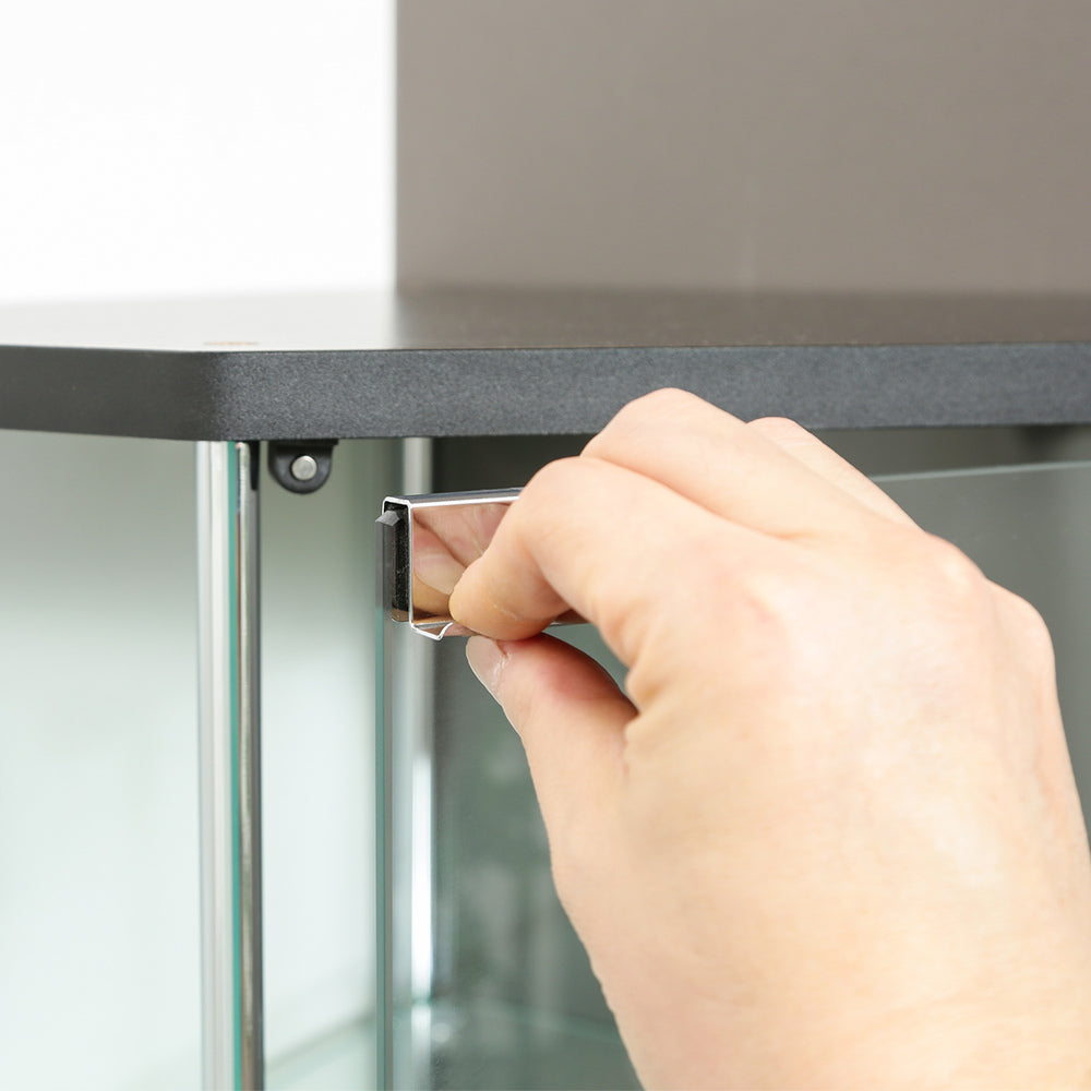 マグネット式扉  強化ガラス 飾り棚