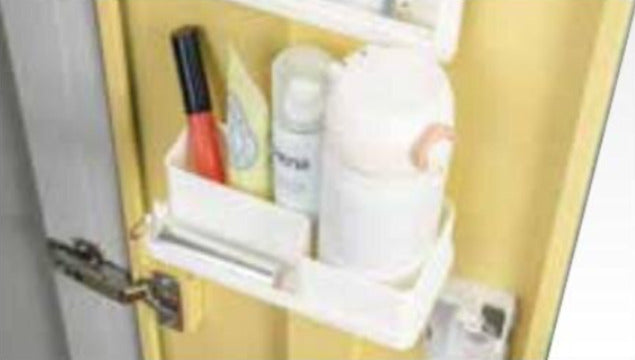 収納例 鏡の下 ホワイト