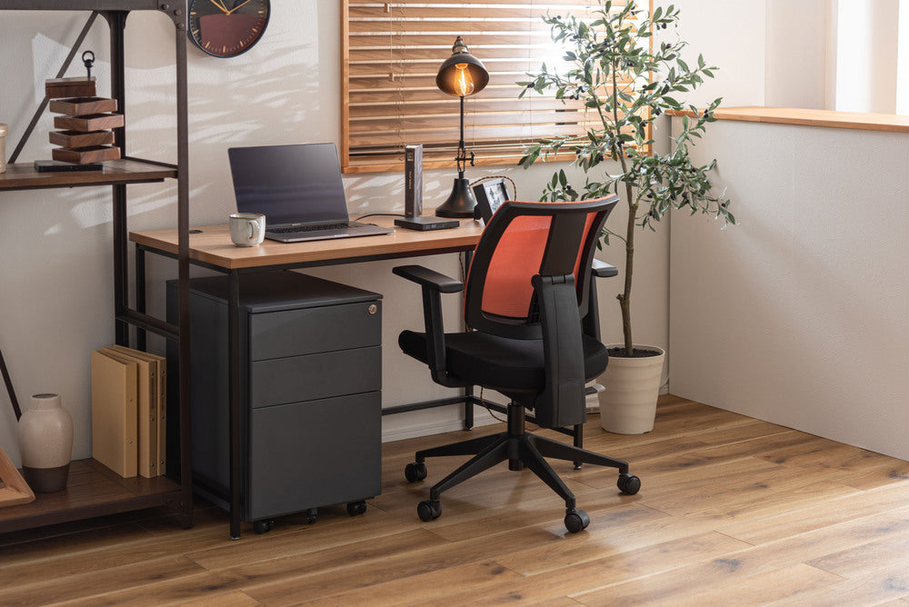 テレワーク コード穴 4本脚