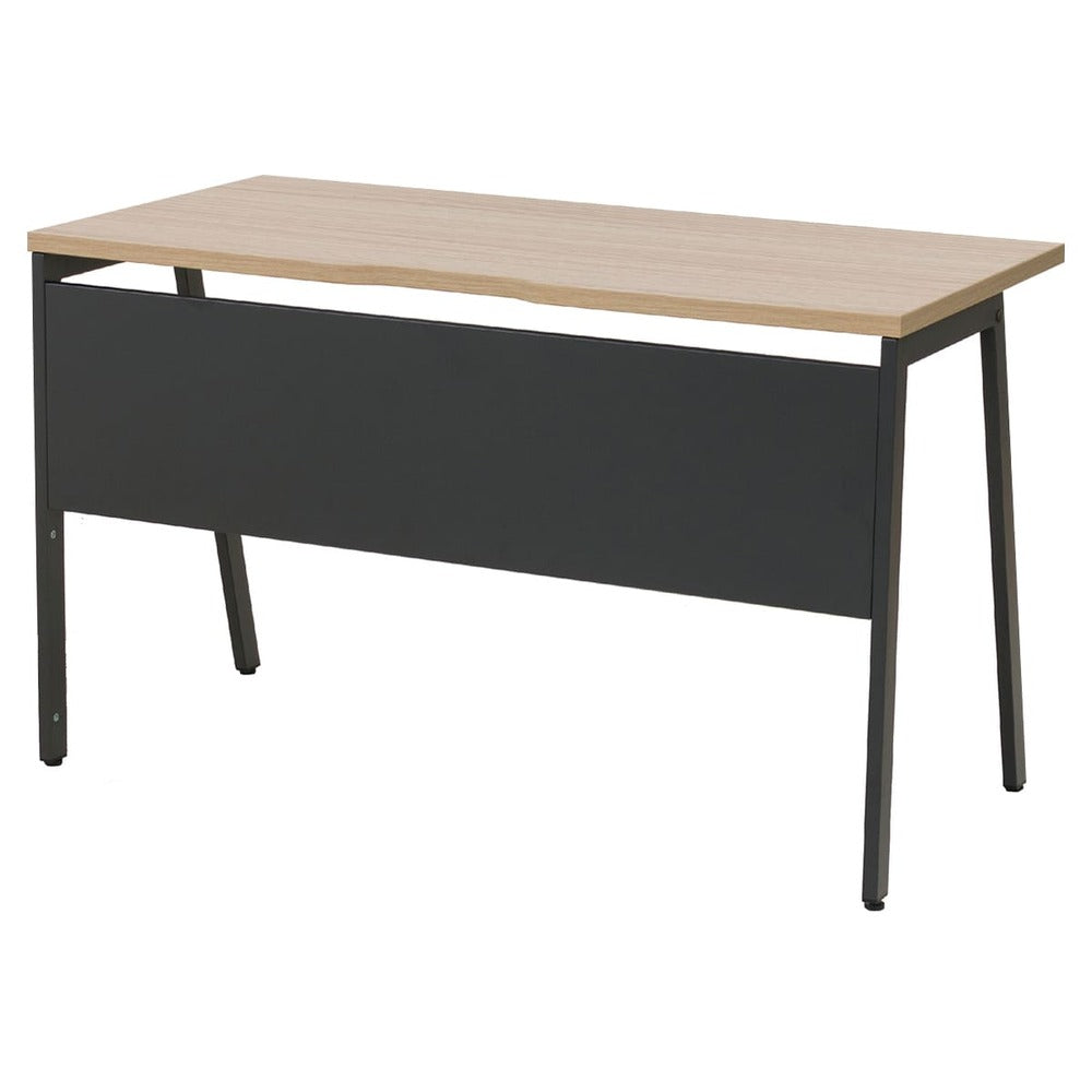 ケーブル管理と作業性を両立した切り欠き付きデスク