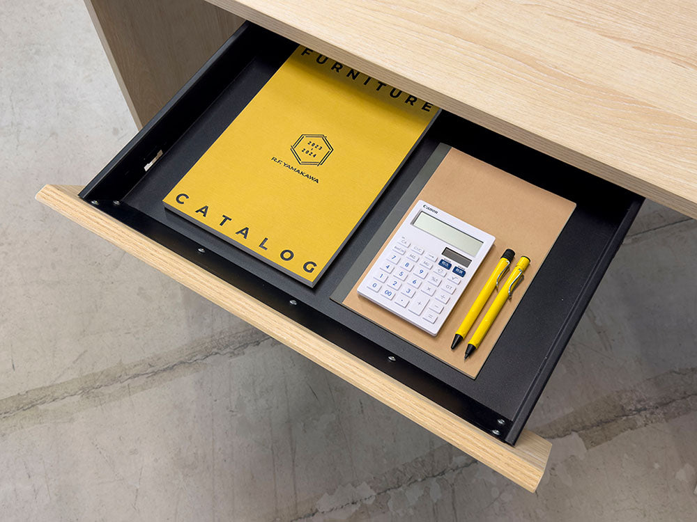 引き出し 収納スペース 木製デスク