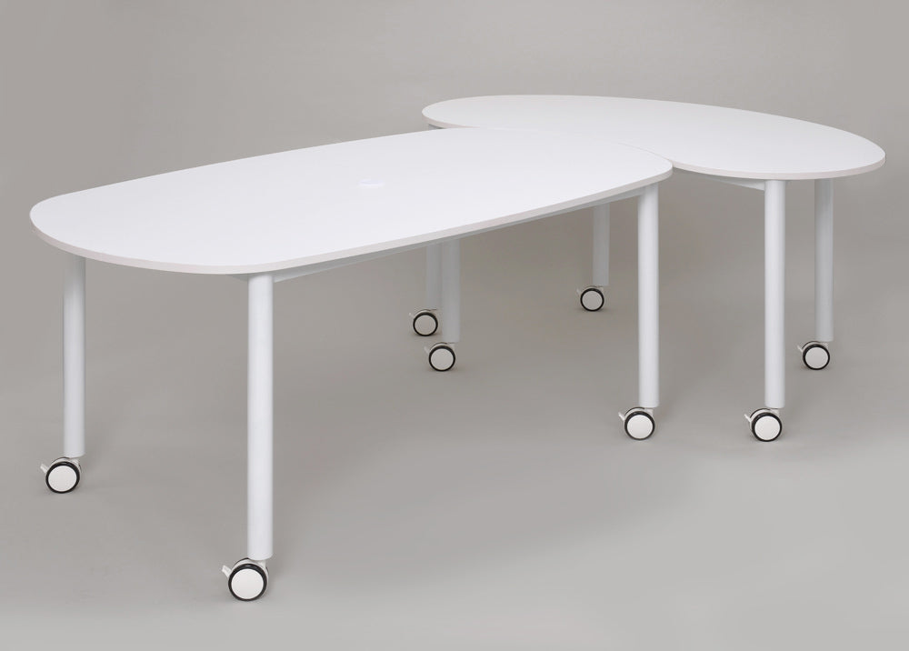 オーバル型と組み合わせ可能 ミーティングスタイル