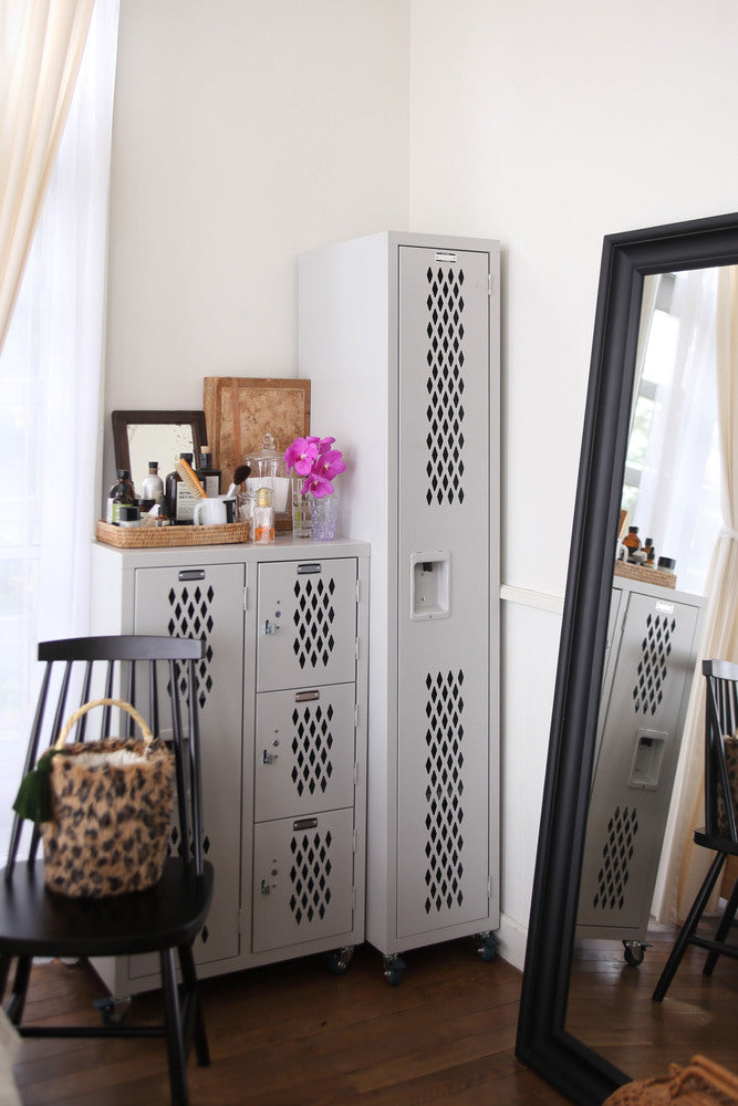 部屋 オフィス ロッカー ストレージ