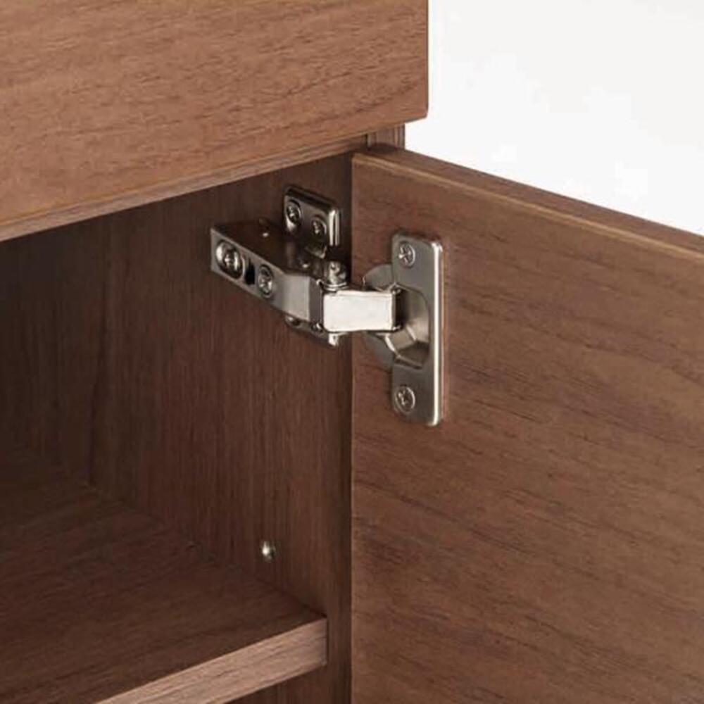 ヒンジ 両開きワードローブ 出し入れ便利