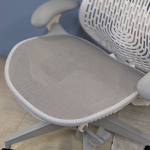 送料別【中古】Herman Miller ハーマンミラー ミラ2 トライフレックスバック オフィスチェア  高級 ハイスペック【オフィス家具市場】