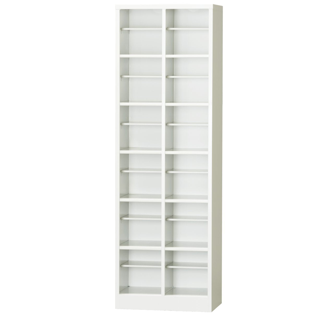 縦型設計で限られた空間を有効活用できるシューズ収納