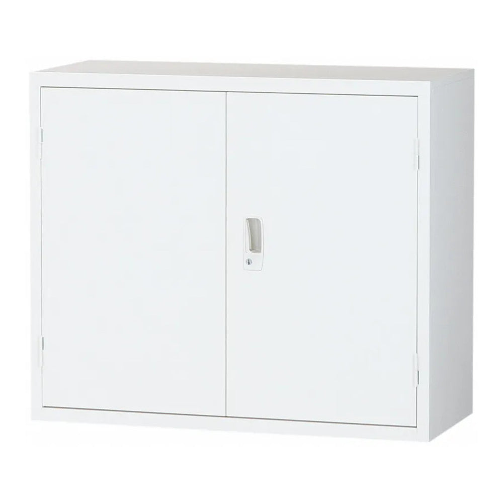 両開き扉でしっかり収納できます