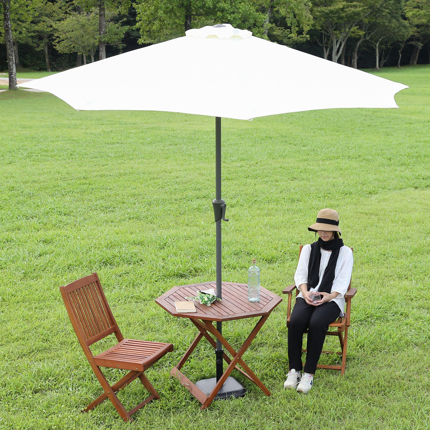 屋外で快適に過ごすためのアルミパラソル
