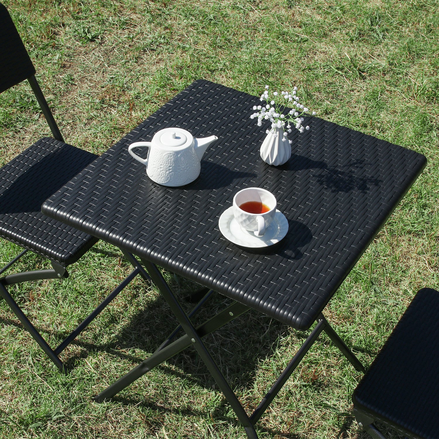 軽量で持ち運びしやすいアウトドア家具