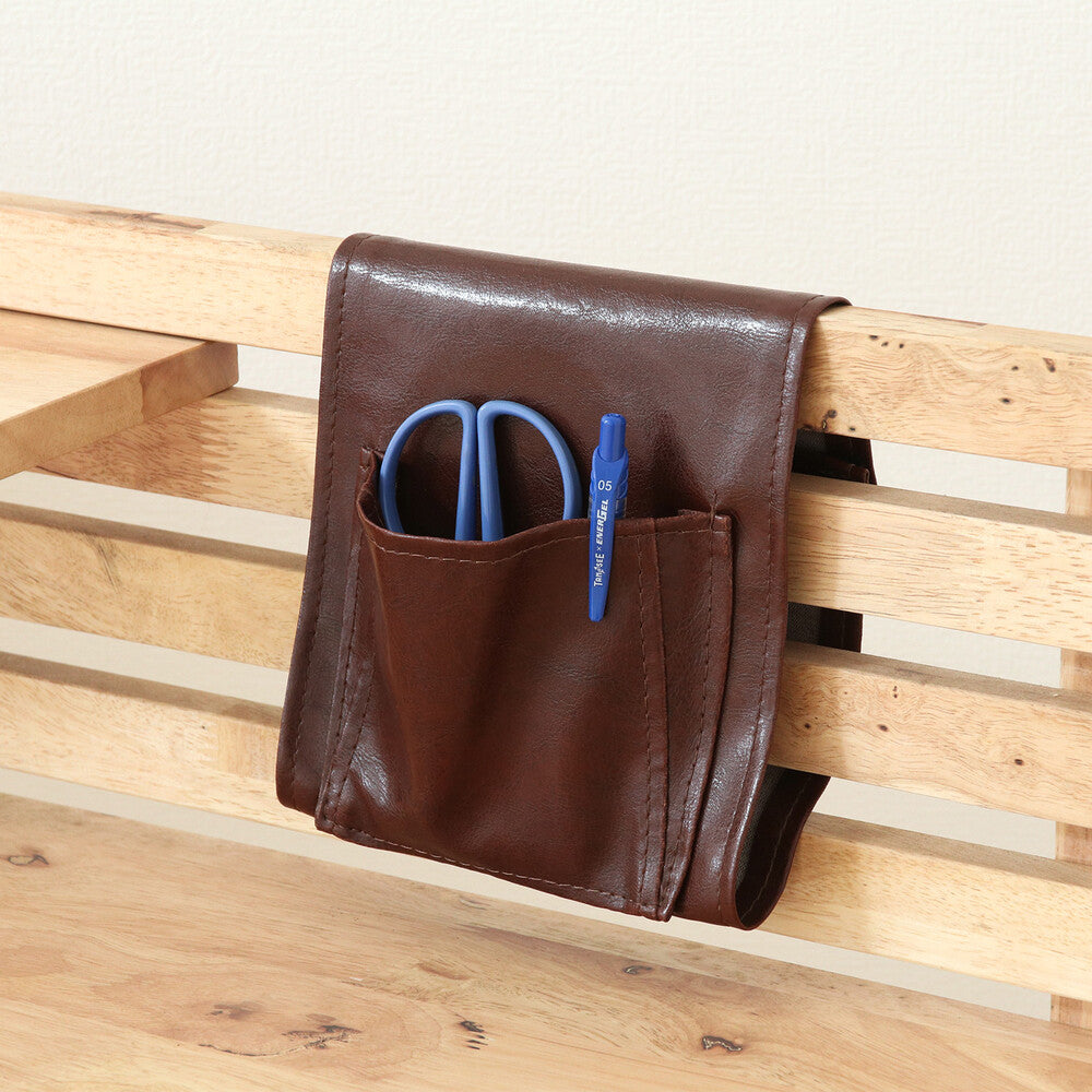 整理整頓しやすく小物収納に便利なポケット付き