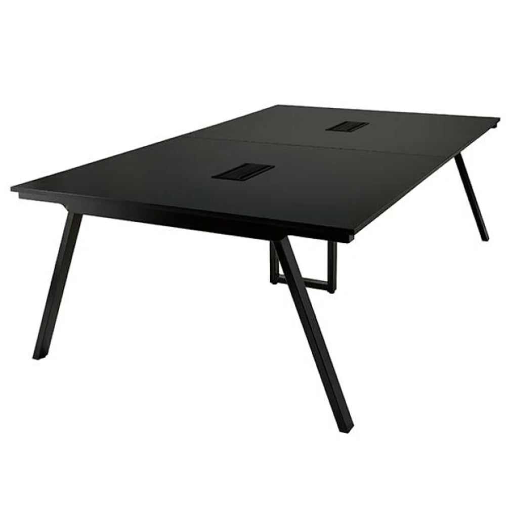 多用途テーブル　ミーティング用　スタイリッシュ脚