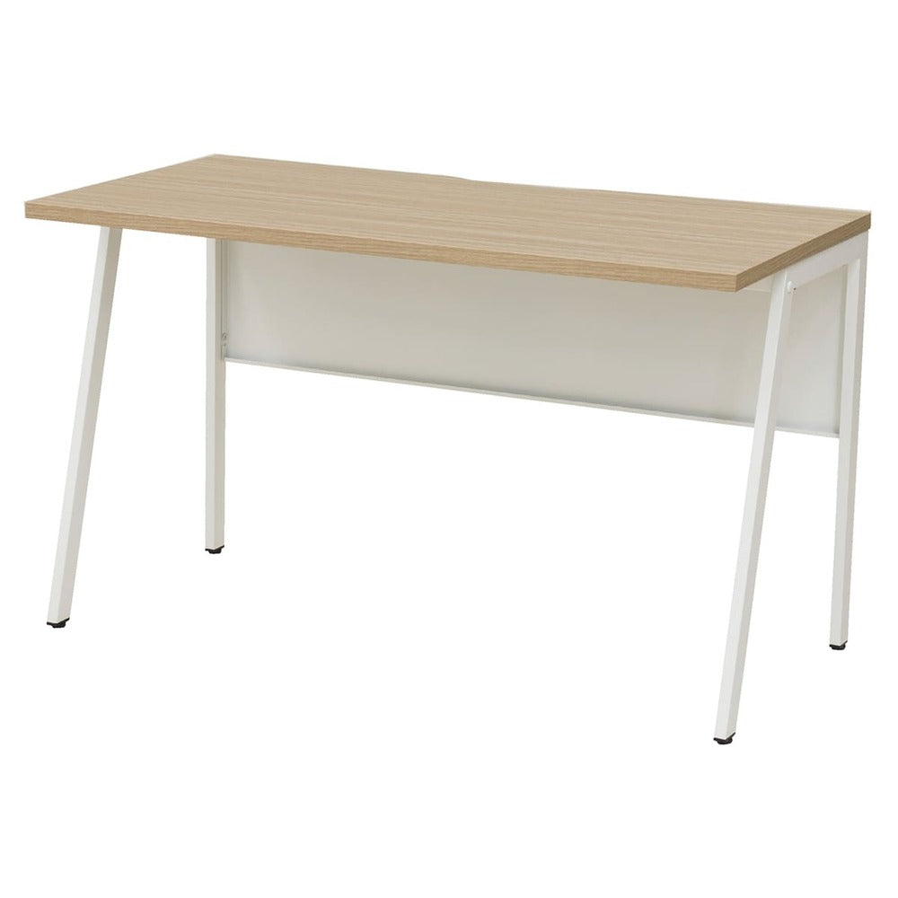 シンプル設計で多様なワークスペースに導入しやすい基本デスク