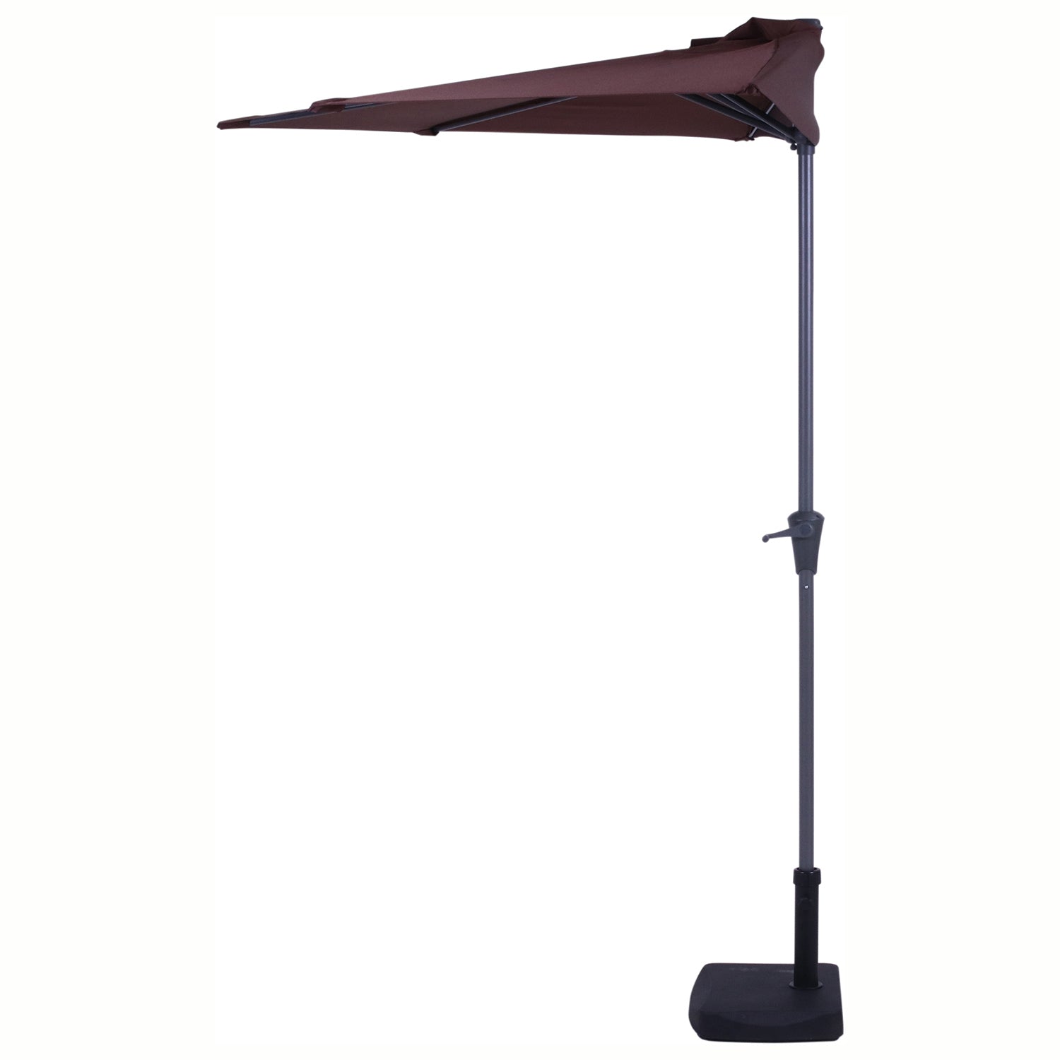 コンパクトな場所でもしっかり日差しを遮る半円パラソル