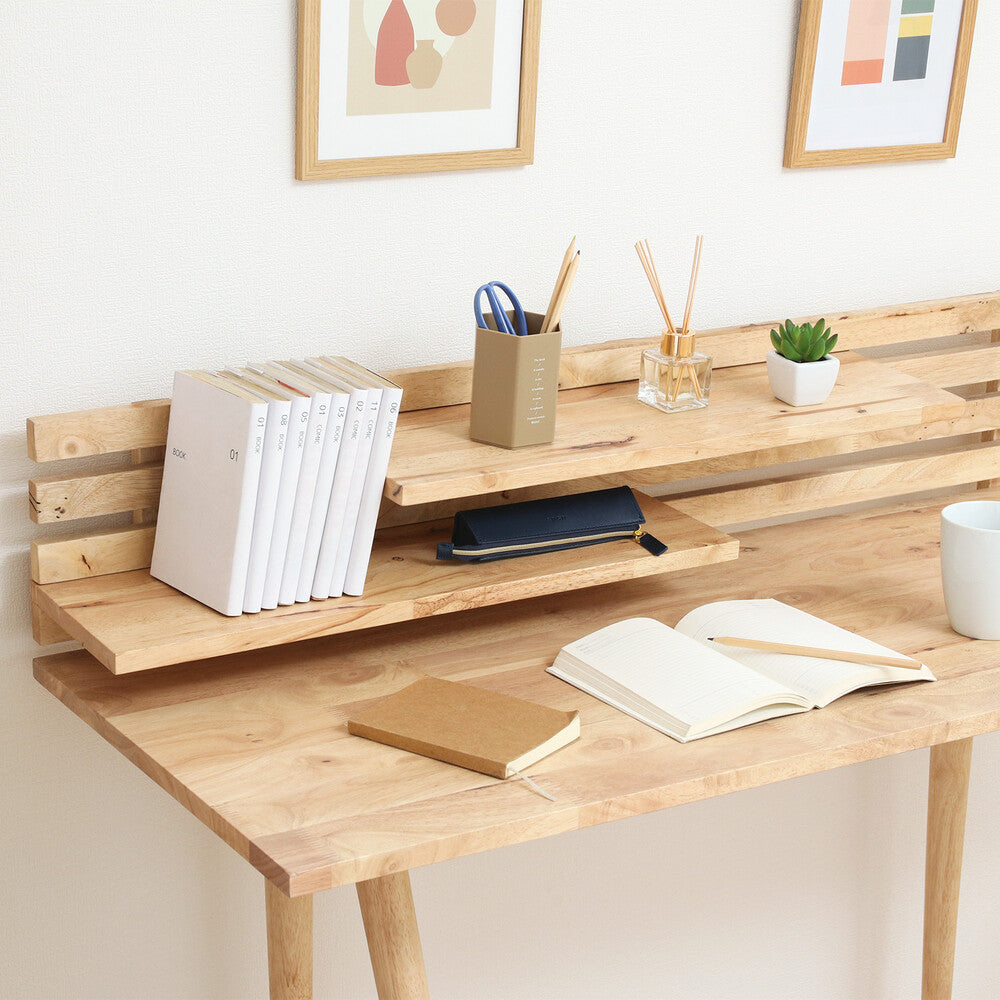 学習机としても使えるシンプル設計の天然木デスク