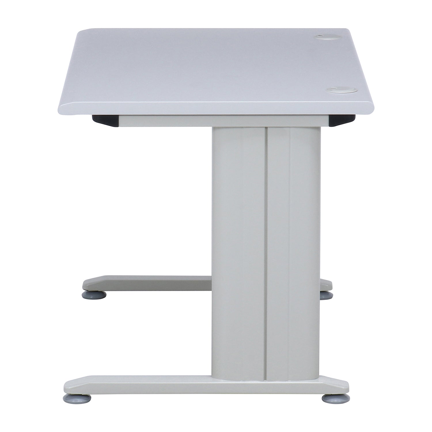 機能性とシンプルさを兼ね備えたデスク